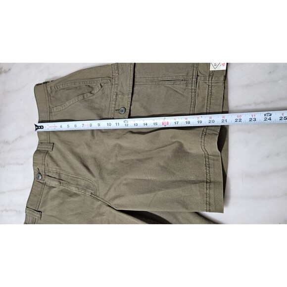 NWT St. John's Bay Men's Cargo Shorts Size 44 Green Comfort Stretch Power Waist - Picture 8 of 9